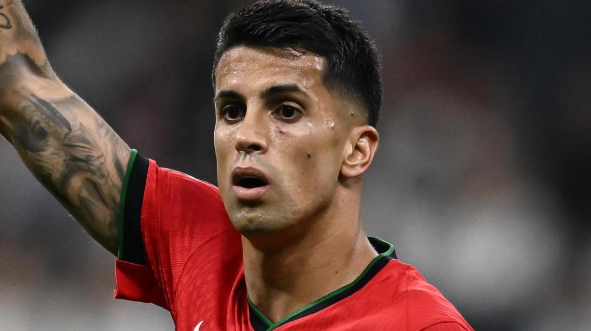 Corsera - Cancelo spacca l'Inter: Ausilio poco convinto, ma all'interno del club...