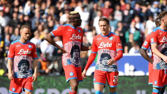 Il Napoli crolla, l'Inter lo aggancia: azzurri ko contro la Fiorentina. Il Sassuolo batte l'Atalanta 