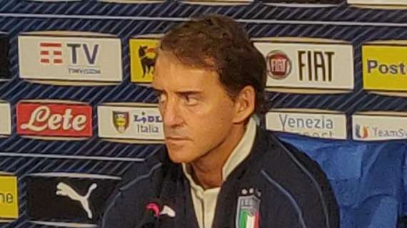 Mancini esalta Barella e Sensi: "Sono ottimi, importanti per l'Italia. Conte? Non so il perché di quelle parole"