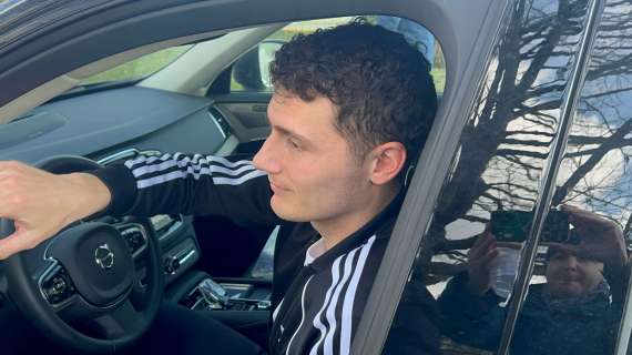 Pavard-Marsiglia, la clausola di acquisto non è obbligatoria in nessun caso. E la cifra del riscatto è di 16 milioni 