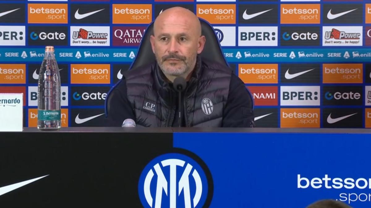 Bologna, Italiano in conferenza: "Inter superlativa, ci ha sovrastato tecnicamente. È stata anche aiutata dalla nostra non partita"