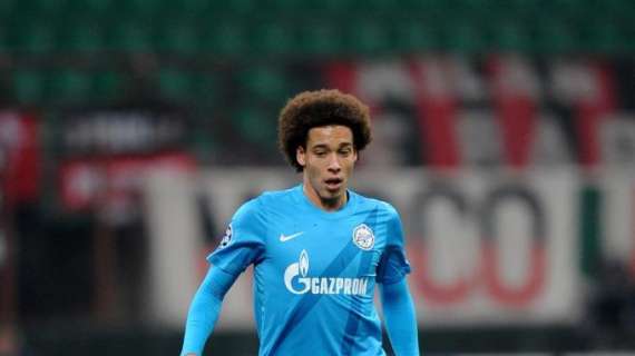 Corsa Everton-Napoli per Witsel: il padre conferma