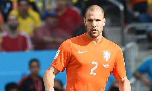 Inter, per la difesa spunta il nome di Vlaar: le ultime 