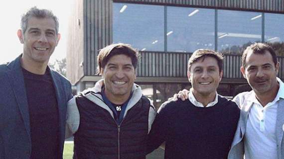 Inter, la carica derby arriva dagli ex: Toldo, Zamorano, Zanetti e Stankovic in visita ad Appiano 