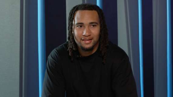 Una stella della NFL fa touchdown a Milano: CJ Stroud in visita nella sede dell'Inter