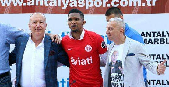 Süper Lig: Eto'o e Podolski già decisivi, tre gol in due