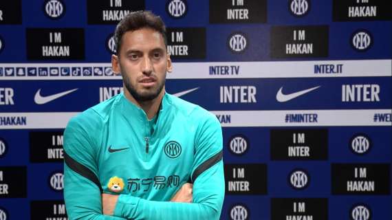 Calhanoglu risponde ai tifosi: "Inter scelta facile. Ecco perché avrò la 20"