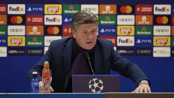 Napoli, Mazzarri: "Nel primo tempo abbiamo giocato molto bene con Inter e Juve, ma domani mi interessa passare"