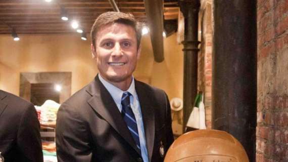 Zanetti e... Le giacche degli allenatori: "Come vivono il calcio i bambini è la cosa più bella che ci sia"
