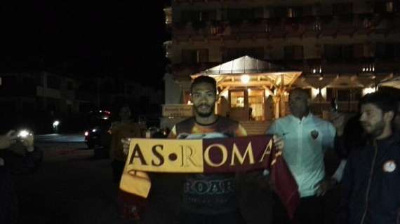 Roma, è arrivato Juan Jesus: "Felice di essere qui"