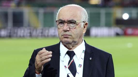 Tavecchio: "I 22 stranieri in campo? Sono cittadini d'Europa. Bisogna convivere con questa situazione"