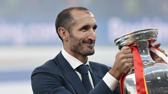 Domani qualche tifoso dell'Inter tiferà Juve? Chiellini se la ride all'uscita dall'assemblea di Lega 