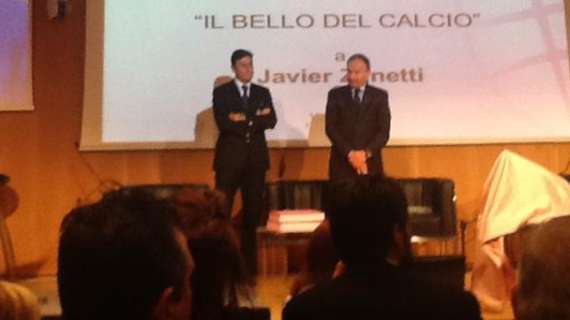 Premio a Zanetti, Monti: "La sua cosa fantastica..."