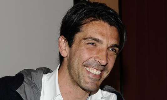 La risposta degli interisti a Gigi Buffon e al suo 5 maggio: "Com'è giocare il sabato pomeriggio alle tre?"