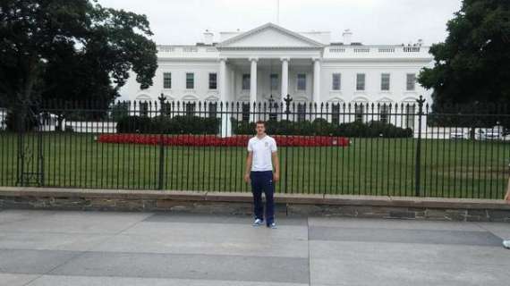 FOTO - Kuzmanovic in visita alla Casa Bianca