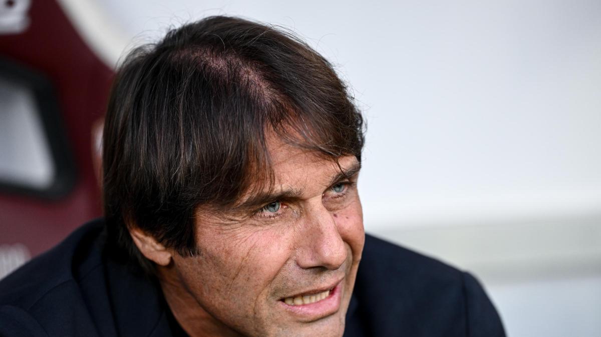 Napoli, Conte in conferenza: "Ricordo a tutti che ho riportato l'Inter a vincere dopo 10 anni. Abbiamo battuto la più forte"