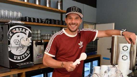Lukas Podolski torna al Colonia. Il compito? Vendere i suoi gelati!