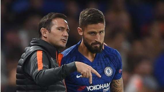 Lampard allontana il mercato e si tiene stretto Giroud: "Voglio che rimanga qui al Chelsea"