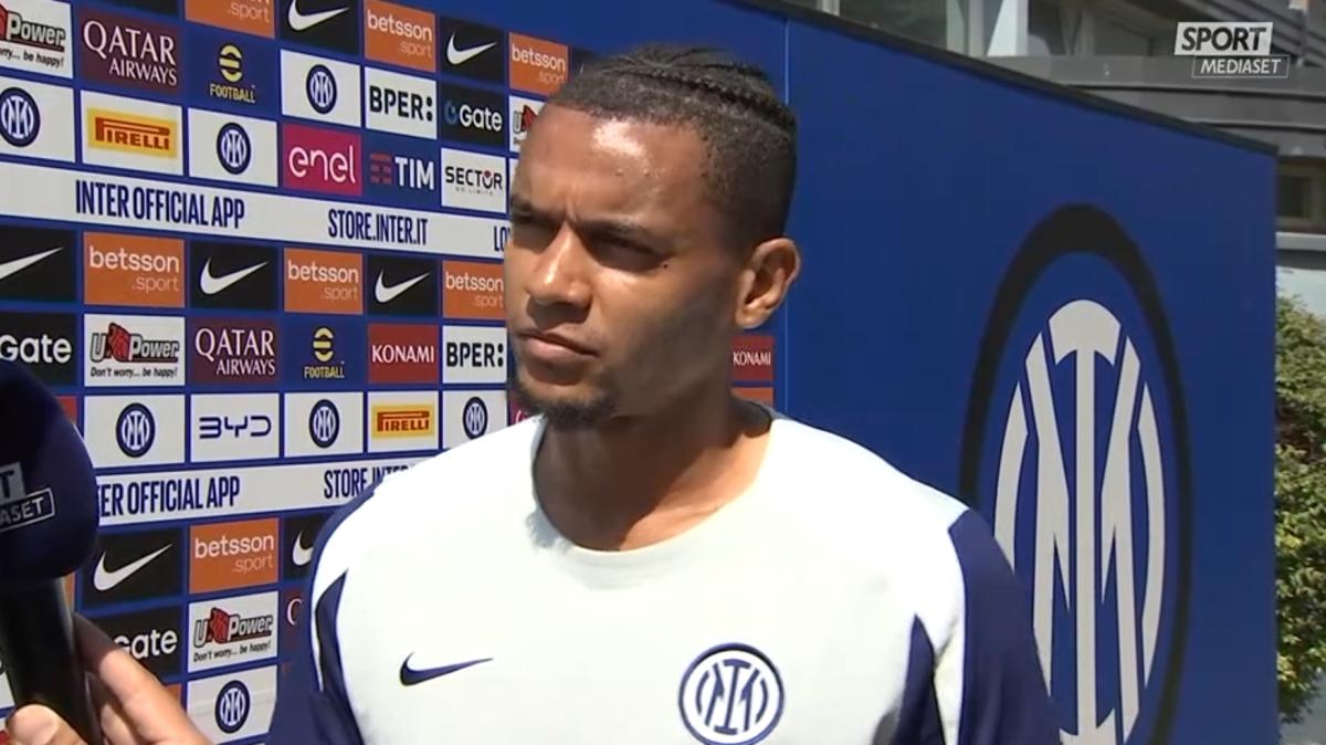 Akanji: "Scudetto e poi Coppa, sarebbe bellissimo. Io al Milan? Vi racconto. E su Bastoni dico che..."