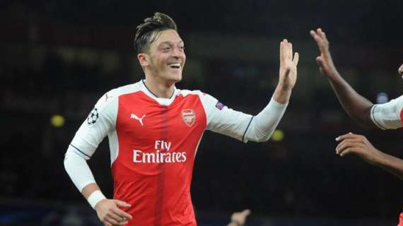 UFFICIALE - Arsenal, Ozil ha rinnovato fino al 2021