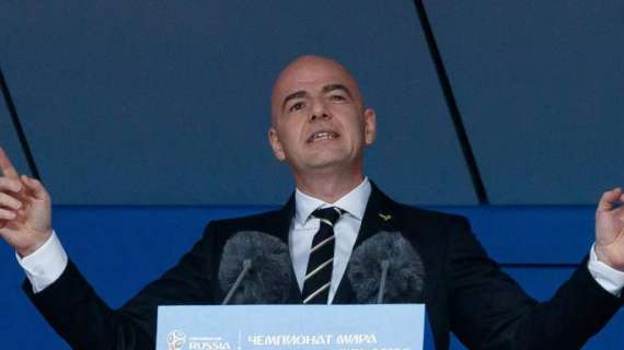 Fifa, Infantino si difende: "Ho incontrato Psg e City per il FFP, ma io non posso cambiare le carte in tavola"  