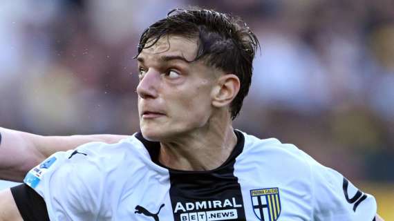 Corriere della Sera - Il mercato spinge verso i difensori. Leoni pallino di Chivu, De Winter Piano B