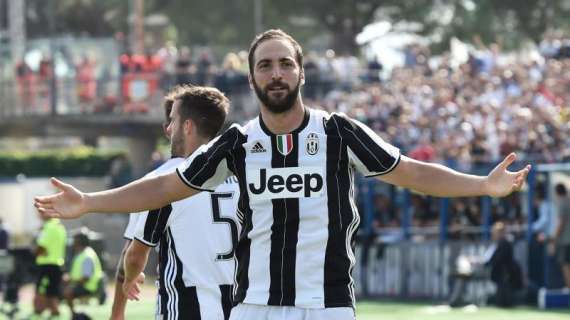 Serie A - Juve, tutto in 5 minuti: abbattuto l'Empoli 3-0