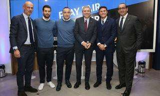 Crédit Agricole presenta le nuove carte dedicate ai tifosi dell'Inter: all'evento anche Candreva, Nainggolan e Zanetti 