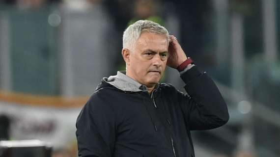 Mourinho: "Se squadre come Inter e Milan non reggono il doppio confronto figuriamoci noi"