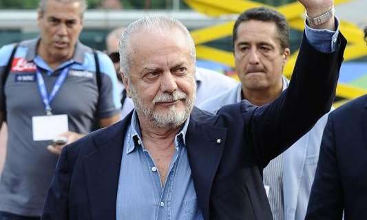 L'ordine di De Laurentiis: "Premiazione Juve? Via!"