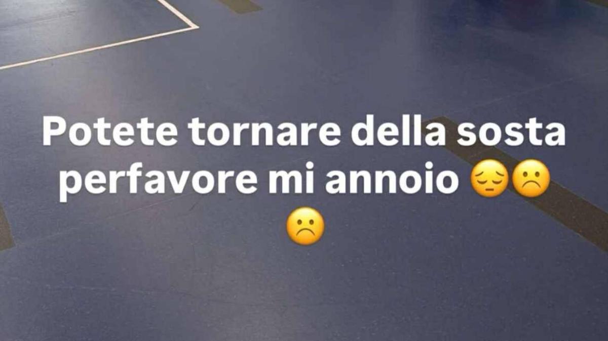 Il solito Thuram, messaggio ai compagni: "Tornate ad Appiano, mi annoio"