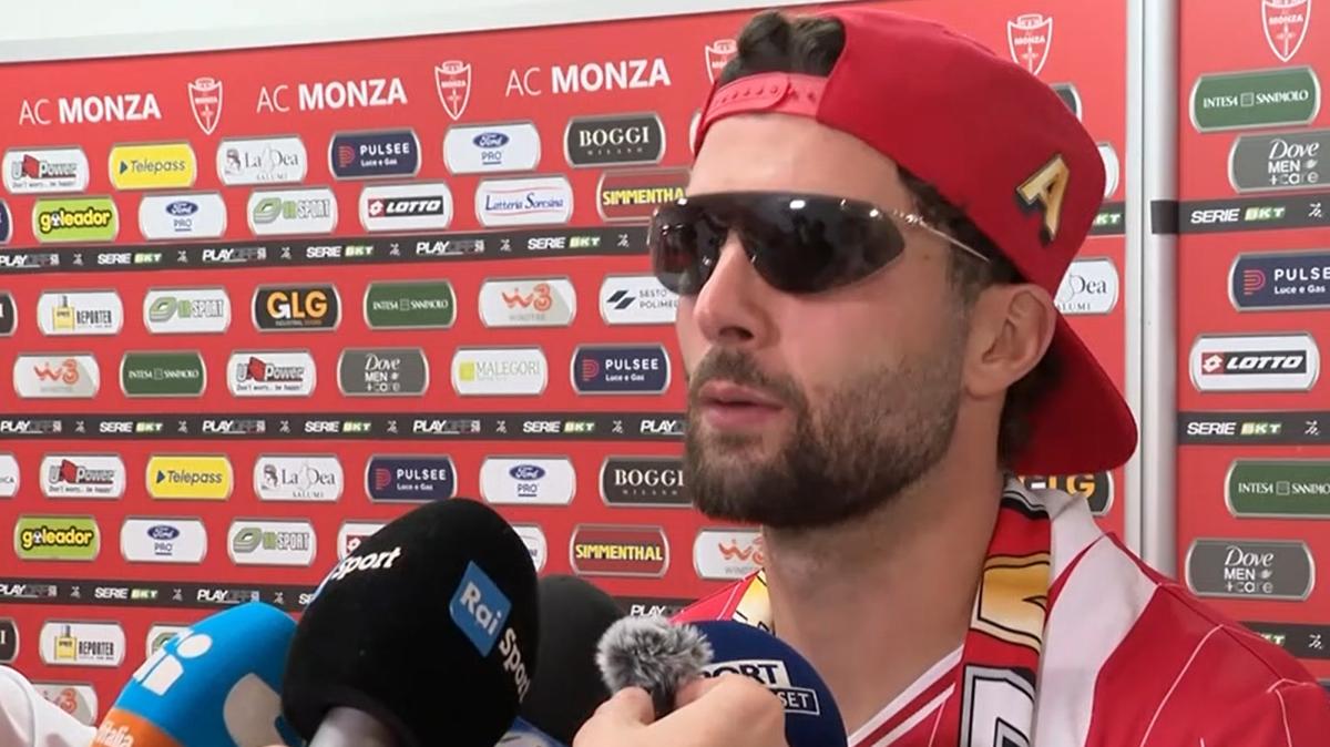 Monza in A, festa Cutrone con occhiali alla Thuram: "Li mettevano tutti"