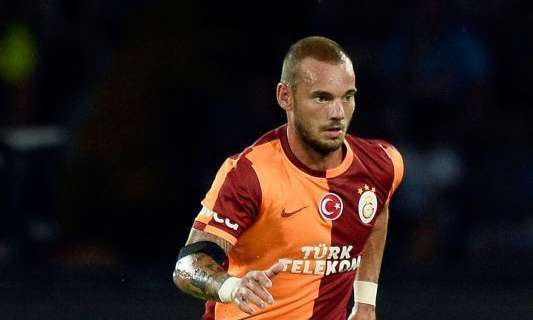 VIDEO - Wesley Sneijder è ancora al top della forma: dribbling da pazzi contro il Karabukspor 
