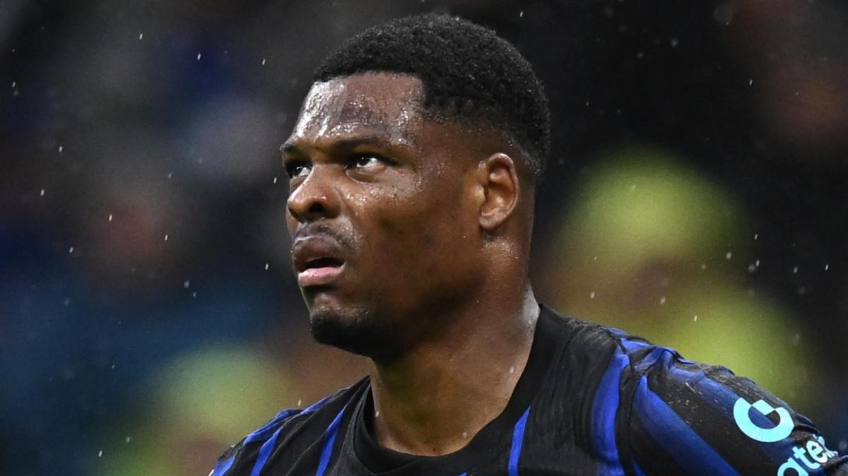 Paesi Bassi-Ecuador, Dumfries ripensa all'espulsione: "Momento terribile, devo fare meglio. E non cerco scuse"