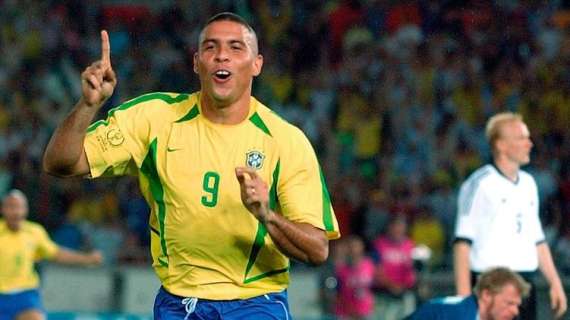 30 giugno 2002, l'Inter ricorda la doppietta di Ronaldo contro la Germania: "Una notte da Fenomeno"