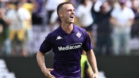 Fiorentina, guai per Gudmundsson: post social con la scritta 'Doria me**a' su un cassonetto, rischia una squalifica