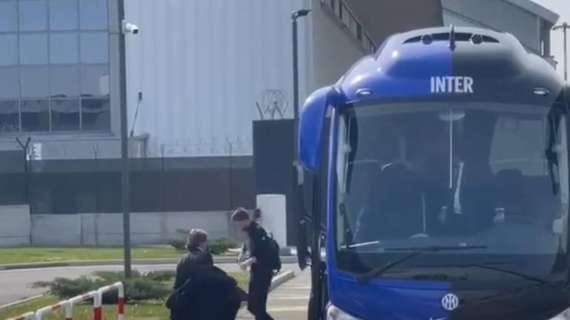 VIDEO - Inter, inizia l'operazione Benfica: l'arrivo del gruppo nerazzurro alla Malpensa