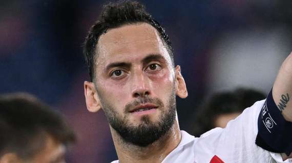 Calhanoglu carica la Turchia: "Vogliamo portare il nostro Paese al successo. A Dortmund sarà muro rosso"