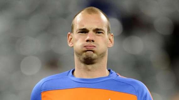 Olanda, Sneijder parte titolare. Strootman in panca