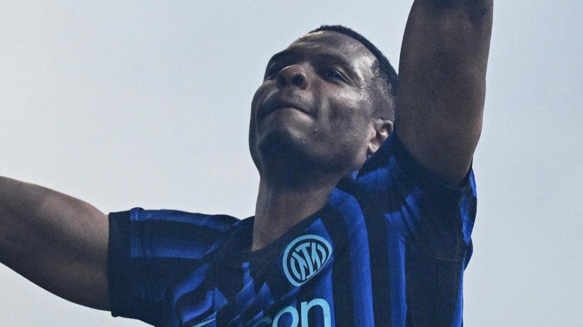 Dumfries fra le tre opzioni del Real: c'è una novità sulla clausola