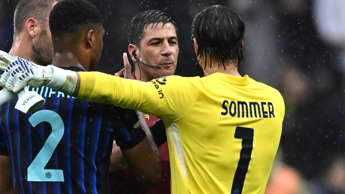 CF - Arbitri horror: 29 errori riconosciuti in 29 giornate. Tra i casi più eclatanti 4 riguardano l'Inter (3 sono a sfavore)