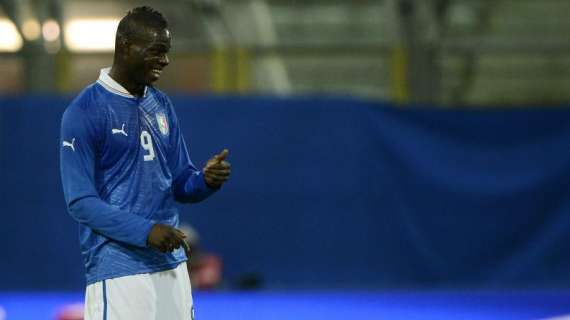 Esposito difende Mario Balotelli: "Non è un teppista"