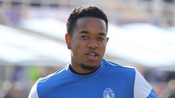 Emanuelson duro: "Il calcio italiano è politica. Ti etichettano subito, come successo a De Boer" 