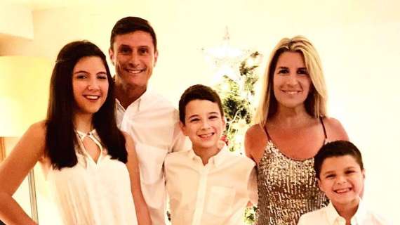 Zanetti in compagnia della famiglia per gli auguri di buon anno: "Felice 2021!"