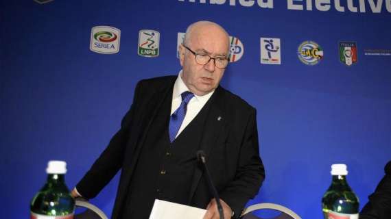 Tavecchio: "Spezzatino? Le partite di Serie A dovrebbero essere giocate insieme"