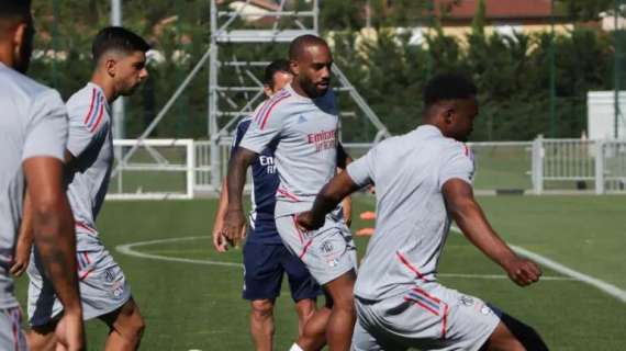 Qui Olympique Lione - Nel pomeriggio rifinitura prima della partenza per Cesena