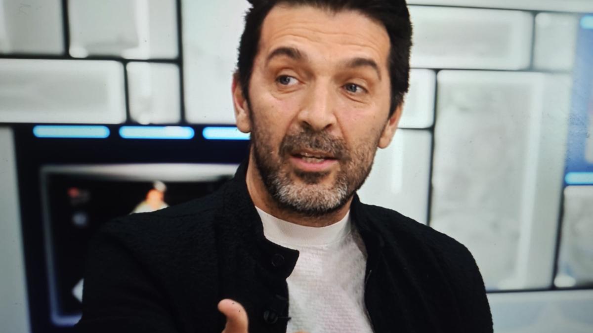 Gigi Buffon punta tutto su Pio Esposito: "Arriverà ben oltre quello che possiate pensare. E ci porterà ai Mondiali"