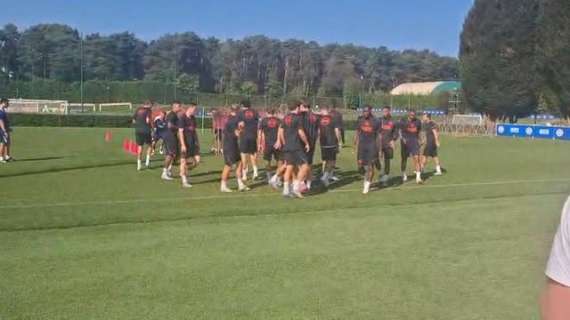 VIDEO - Appiano Gentile, Lautaro salta la rifinitura ma parte per Amsterdam. Darmian resta a Milano: lombalgia