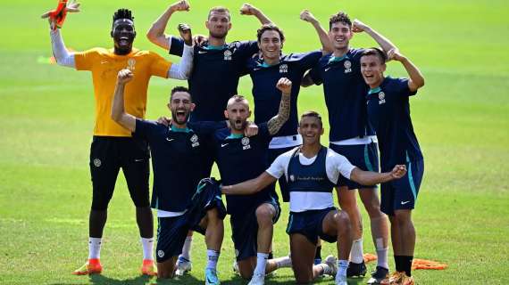 Allenamento alla Pinetina: tutti a disposizione di Inzaghi. Anche Sanchez esulta a fine seduta