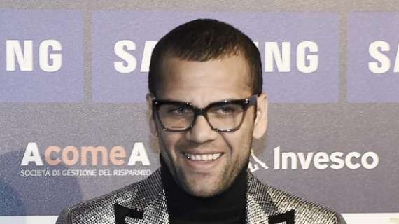 Dani Alves: "Futuro? Penso solo alla Seleçao in questo momento"